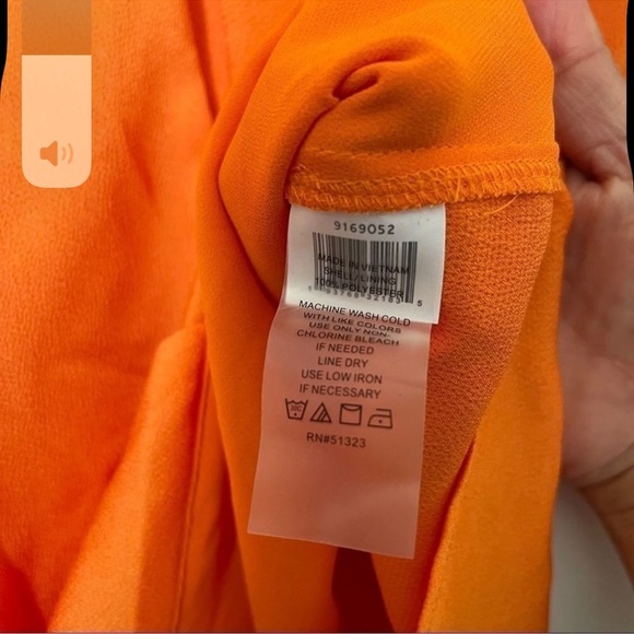 Vince Camuto Faux wrap Top Blouse size XS runs bigger
Electric Orange - Picture 6 of 8
